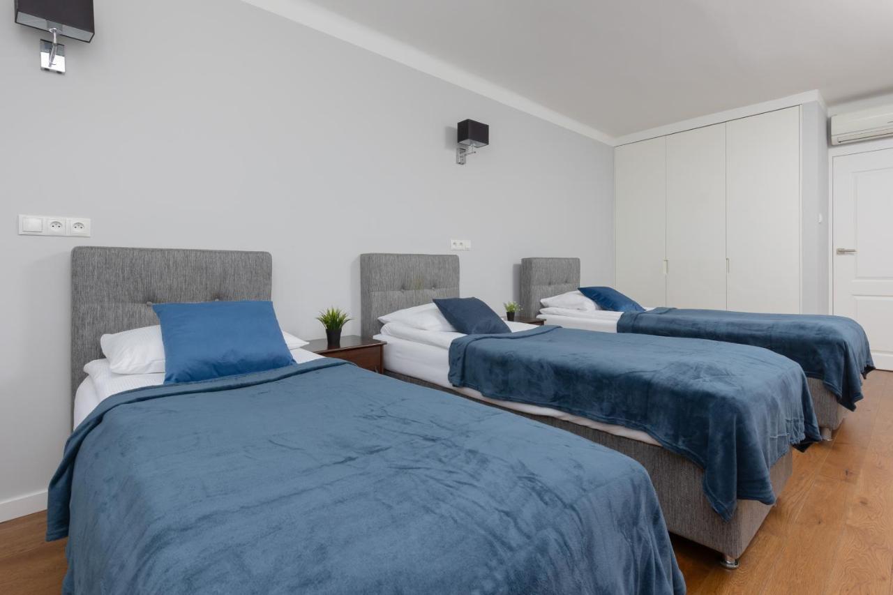City Center Aparthotel Chmielna By Noclegi Renters Varšava Exteriér fotografie