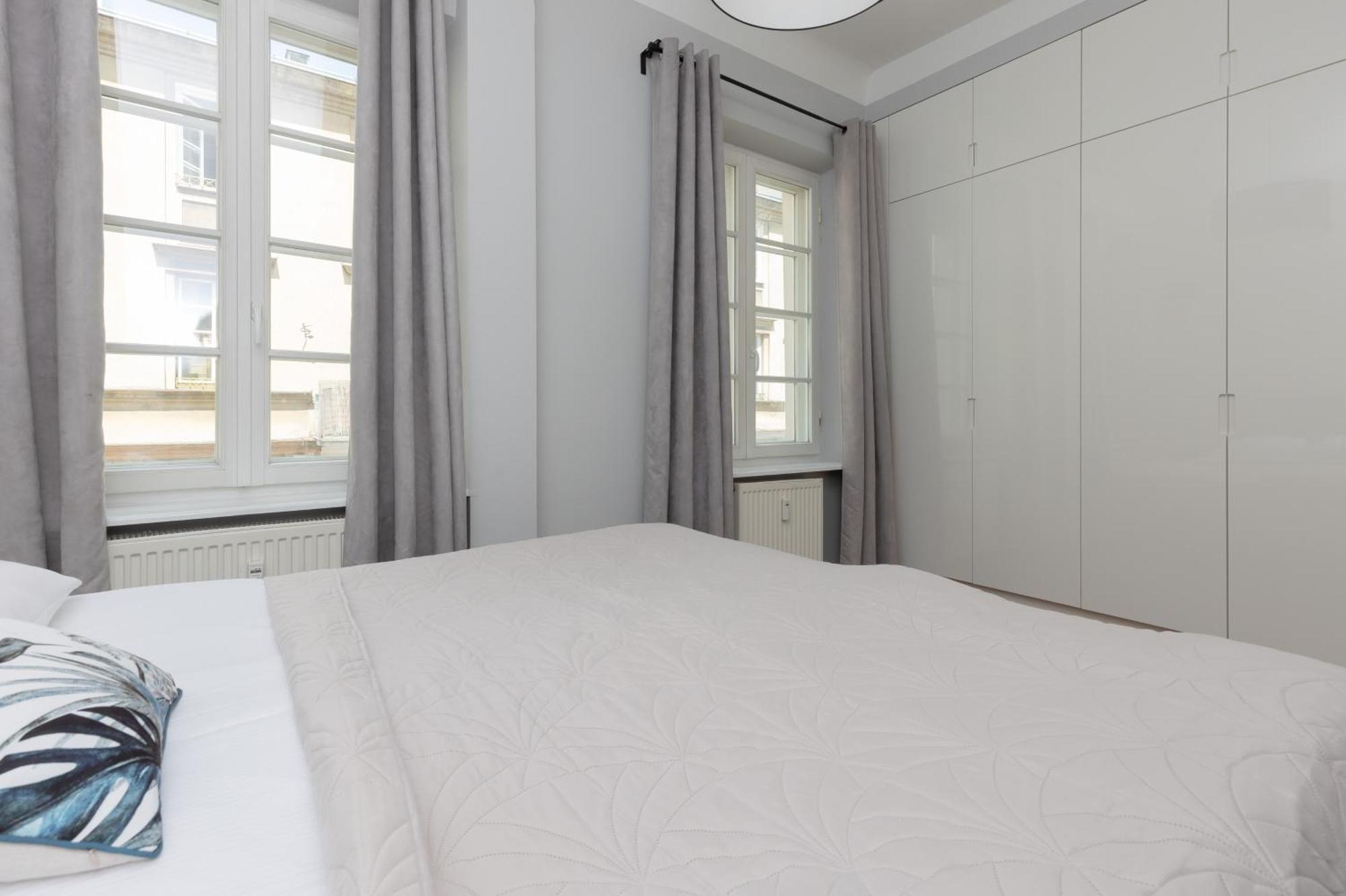 City Center Aparthotel Chmielna By Noclegi Renters Varšava Exteriér fotografie